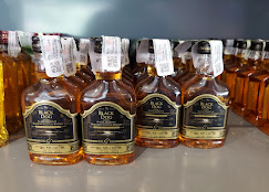 Black Dog Black Dog Triple Gold Reserve (180ml)