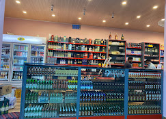 Store counter · full view